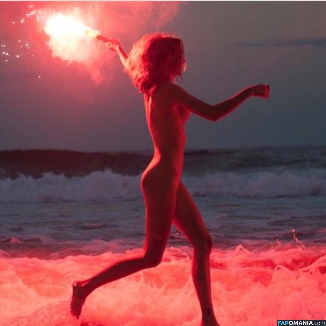 Ana De Armas / ana_d_armas / anadearmas / anadearmasdaily / https: Nago OnlyFans  Przeciekłe zdjęcie #1354