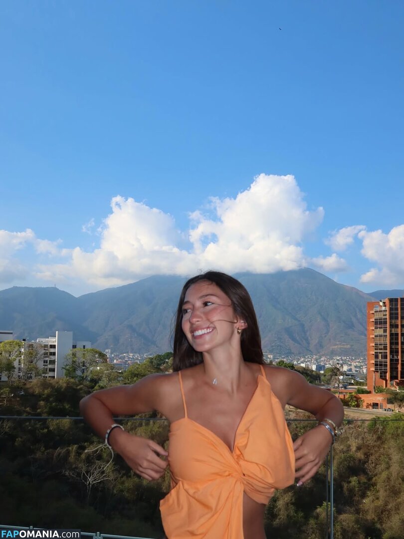 Ana Pacella / Anabarbara1108 / anachuii Nago OnlyFans  Przeciekłe zdjęcie #2