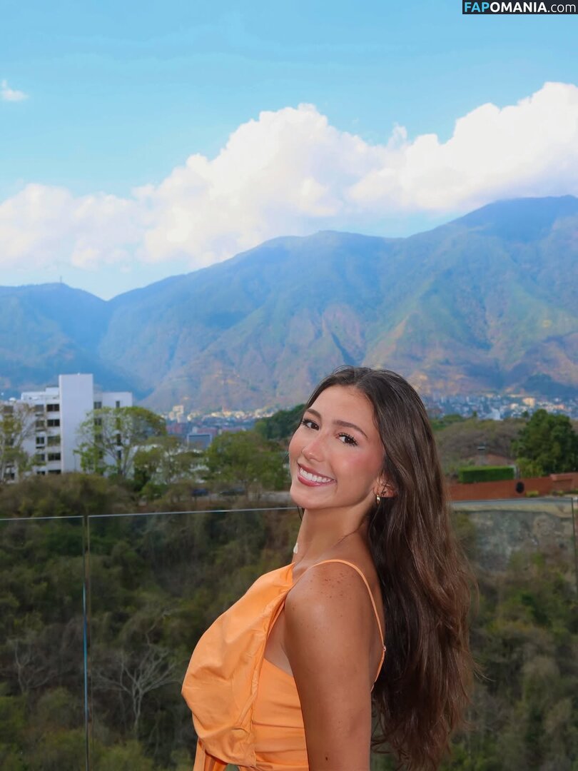 Ana Pacella / Anabarbara1108 / anachuii Nago OnlyFans  Przeciekłe zdjęcie #4