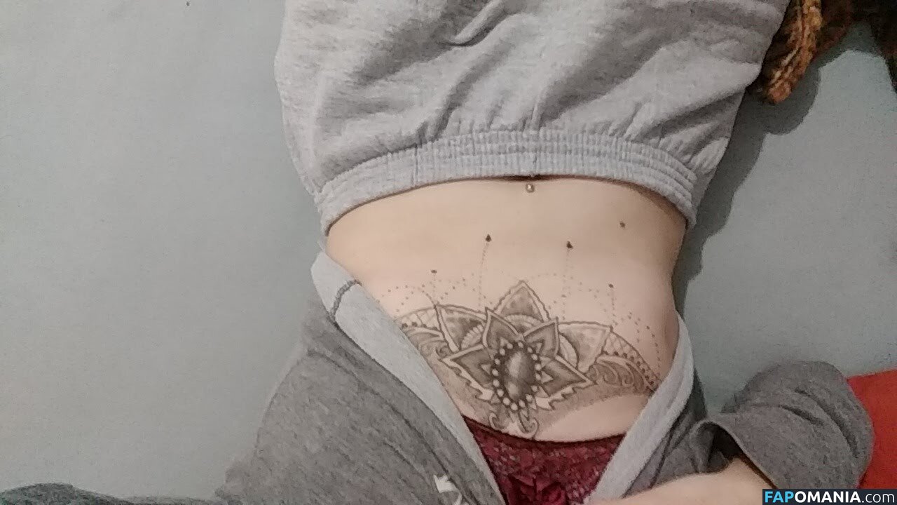 Ana Schineider / aninha MusadoMetal / aninhaaagff / littlebuffblondie Nago OnlyFans  Przeciekłe zdjęcie #1