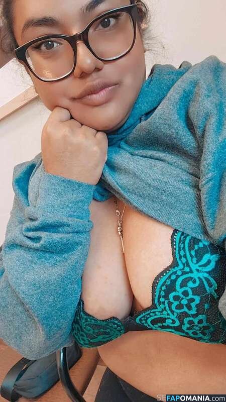 Anangel3534 / anangel35342 Nago OnlyFans  Przeciekłe zdjęcie #1