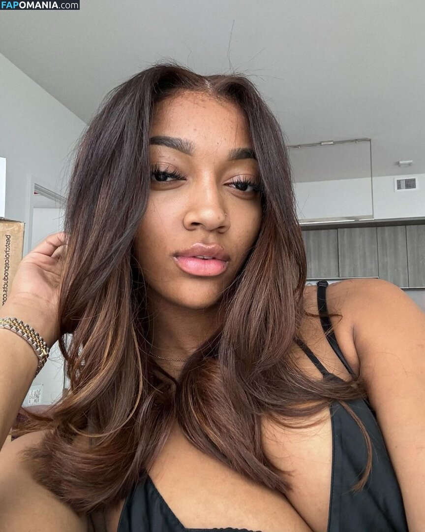 Angel Reese / Reese10Angel / angelreese10 / angelreesecenter Nago OnlyFans  Przeciekłe zdjęcie #19