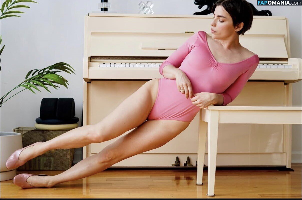 Angela Trimbur / angelatrimbur / angelatrimburdance Nago OnlyFans  Przeciekłe zdjęcie #25