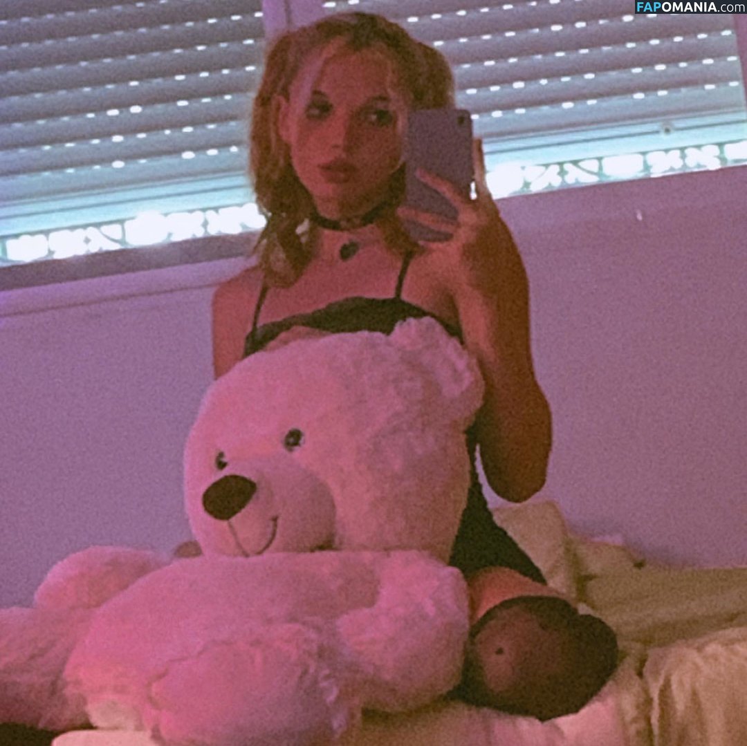 angele_mhr Nago OnlyFans  Przeciekłe zdjęcie #11