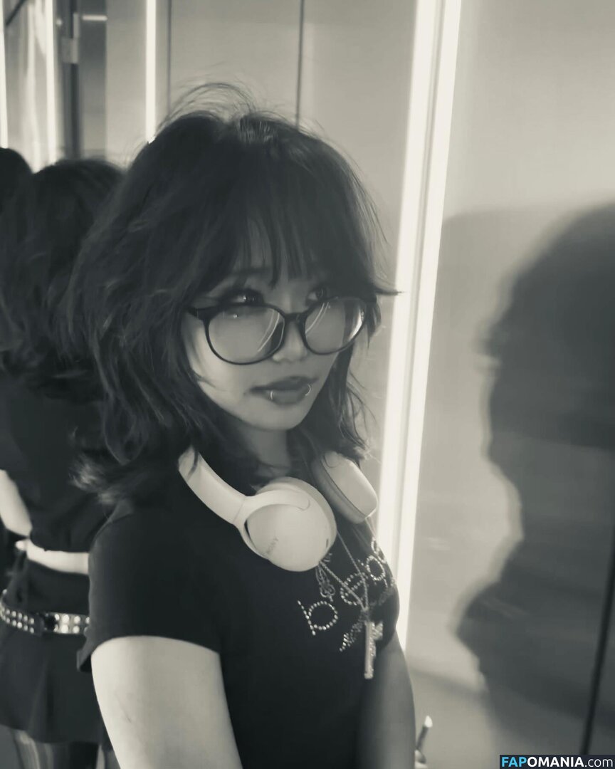 _angelmomo Nago OnlyFans  Przeciekłe zdjęcie #2