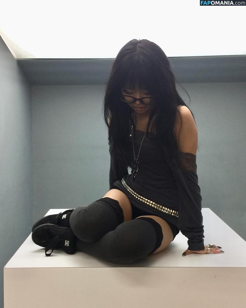 _angelmomo Nago OnlyFans  Przeciekłe zdjęcie #7