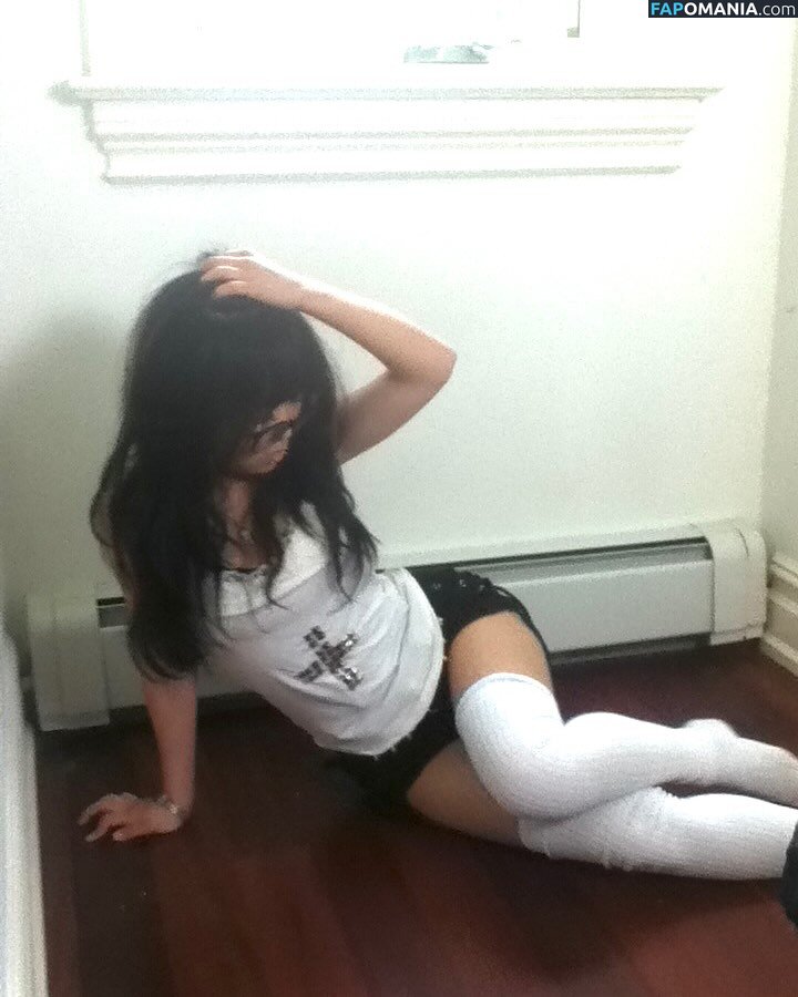 _angelmomo Nago OnlyFans  Przeciekłe zdjęcie #9