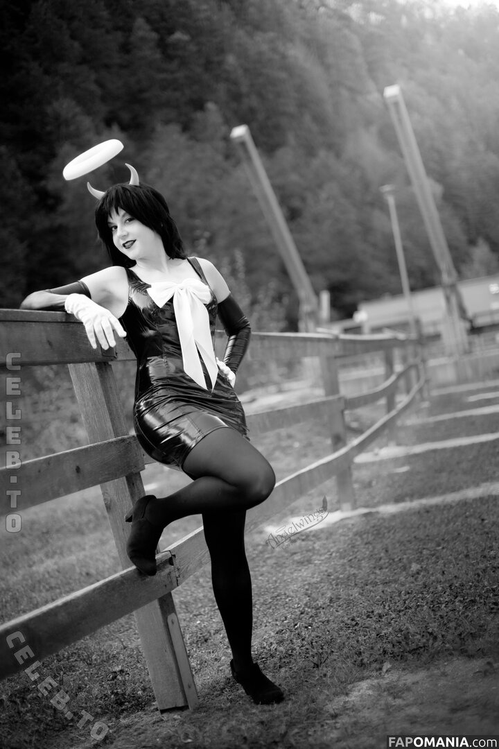 Angelwings_Cos Nago OnlyFans  Przeciekłe zdjęcie #2