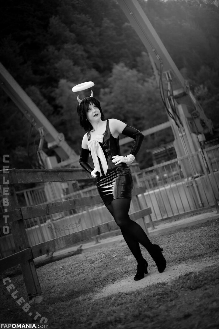 Angelwings_Cos Nago OnlyFans  Przeciekłe zdjęcie #4