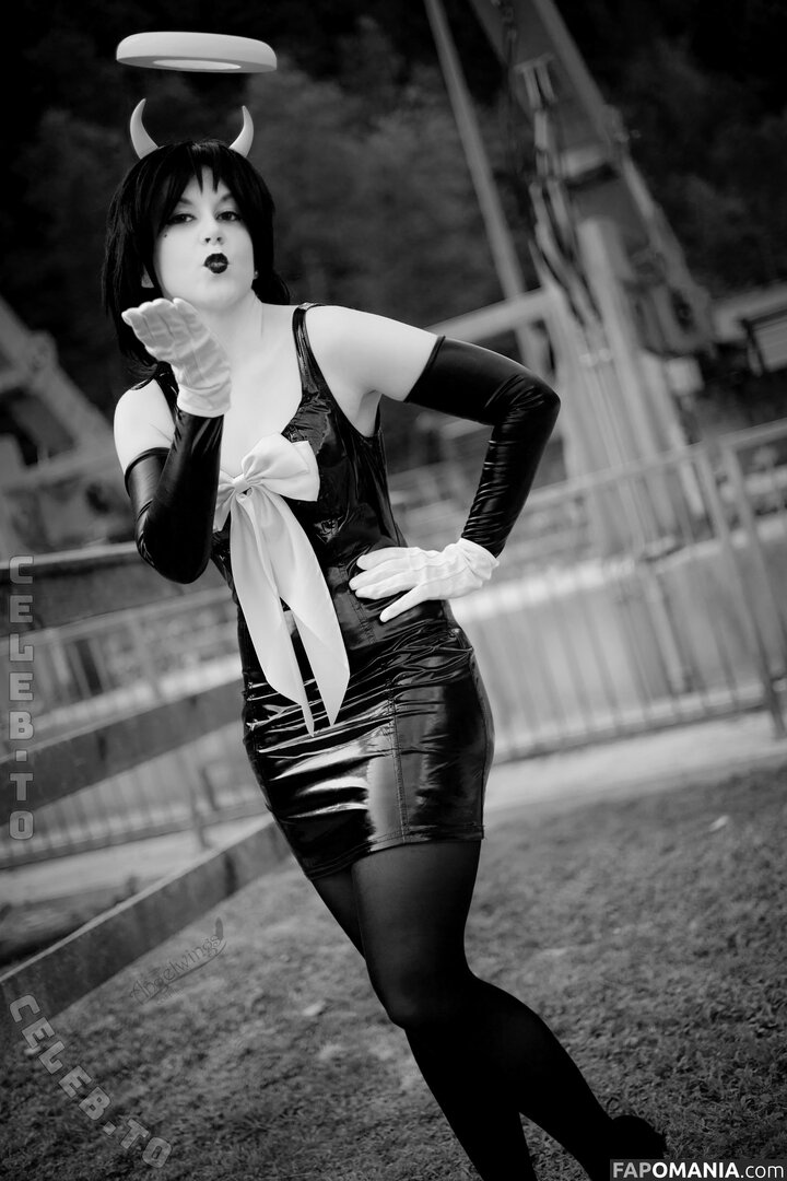 Angelwings_Cos Nago OnlyFans  Przeciekłe zdjęcie #5