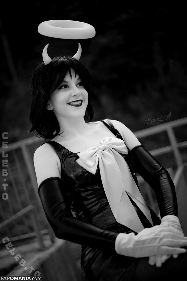 Angelwings_Cos Nago OnlyFans  Przeciekłe zdjęcie #14