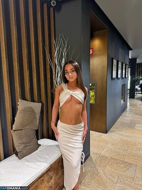 anniemaerosee Nago OnlyFans  Przeciekłe zdjęcie #1