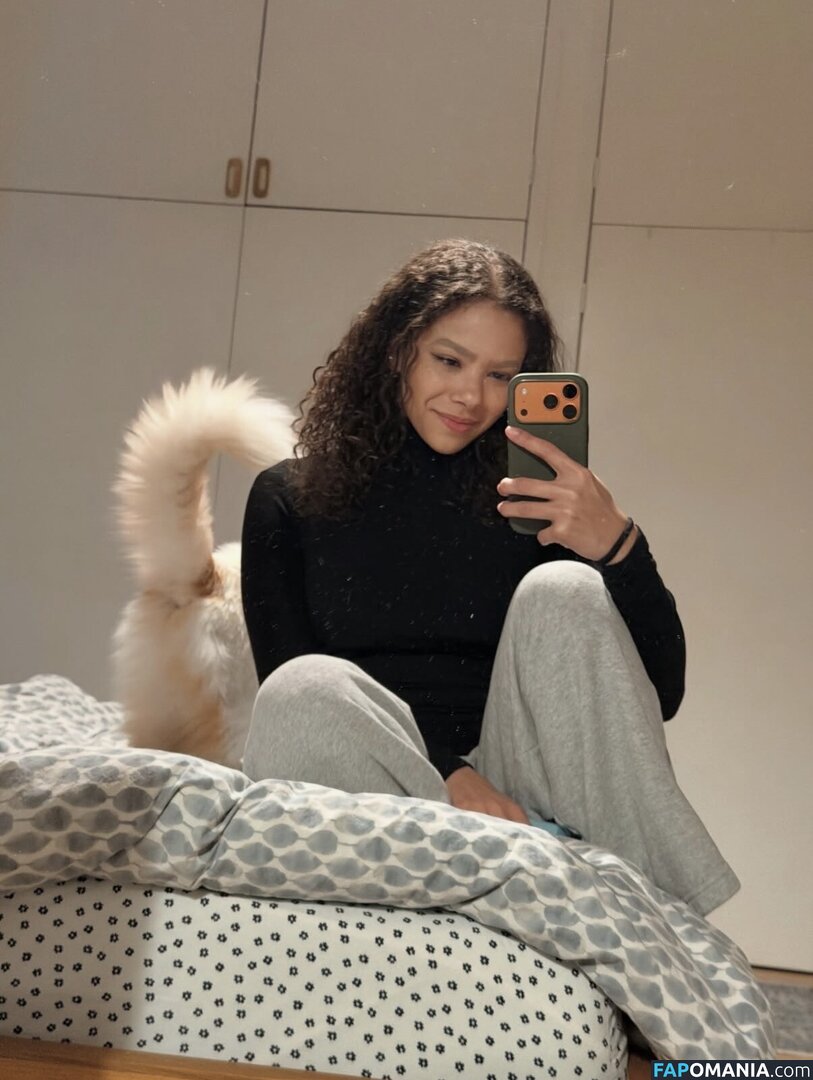 Antonia Gentry / _antoniagentry_ / https: Nago OnlyFans  Przeciekłe zdjęcie #2