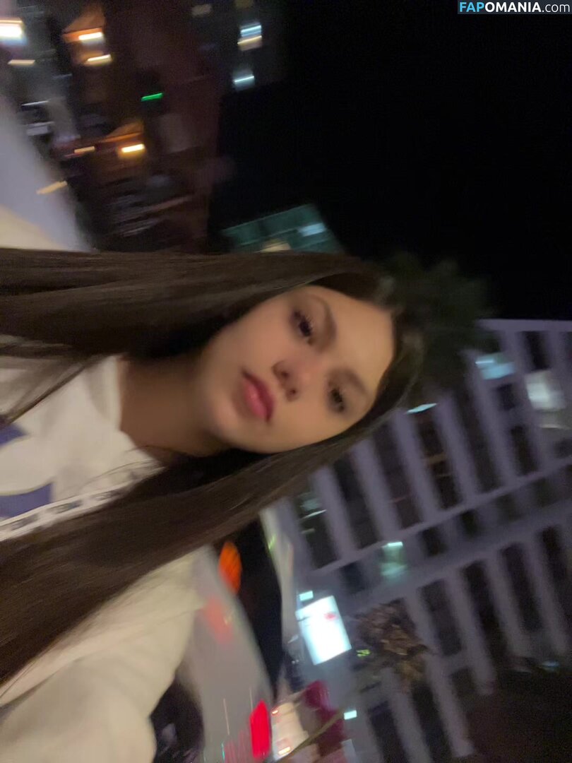 antoniia.blessed / https: Nago OnlyFans  Przeciekłe zdjęcie #5