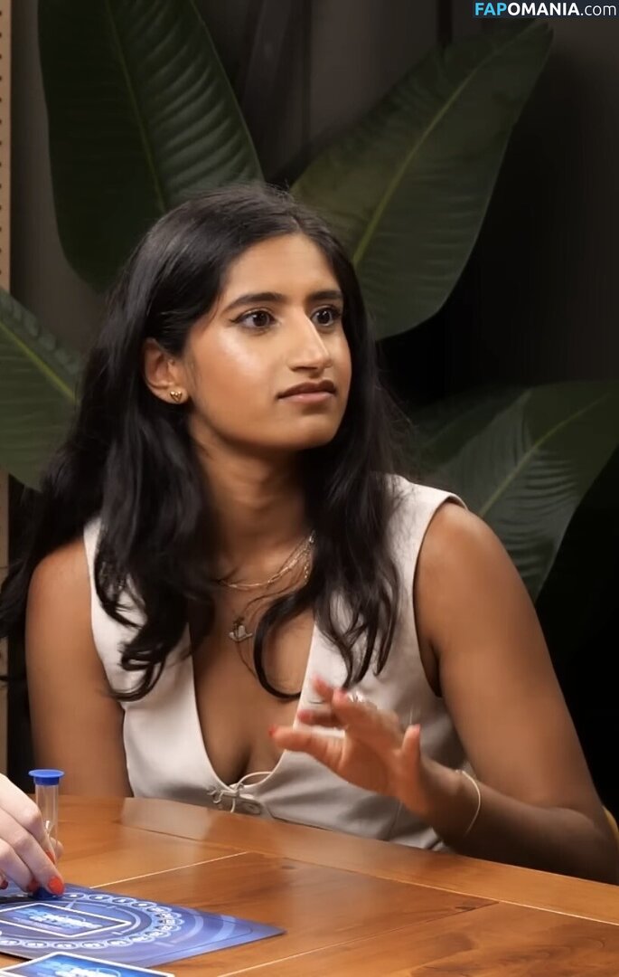Arasha Lalani / arashalalani / arashalalani_ Nago OnlyFans  Przeciekłe zdjęcie #2