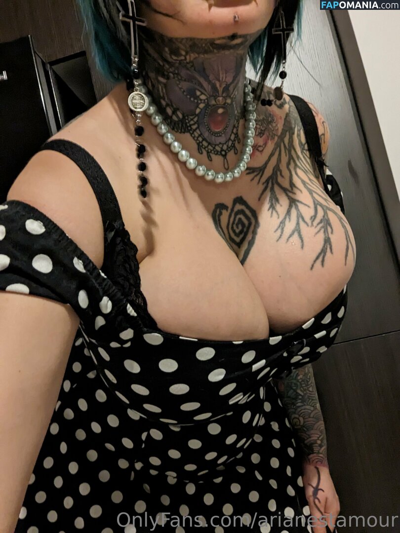 Ariane Saint Amour / ariane_st.amour / arianestamour Nago OnlyFans  Przeciekłe zdjęcie #4