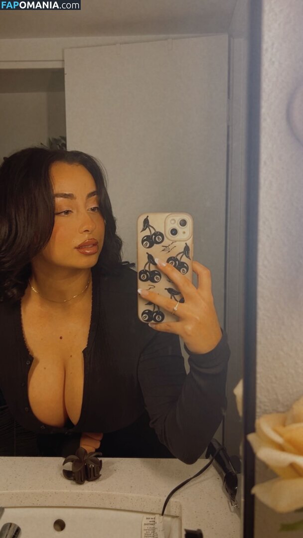 Ariibacardi / ari_estici / aricandii / https: Nago OnlyFans  Przeciekłe zdjęcie #2