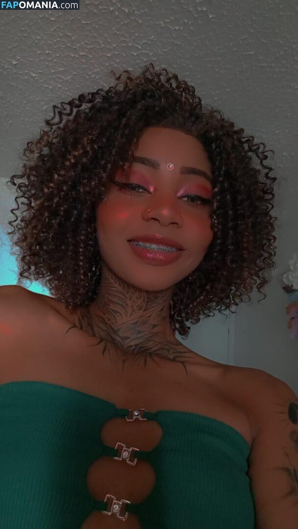 Ashanti_sweet / https: Nago OnlyFans  Przeciekłe zdjęcie #9