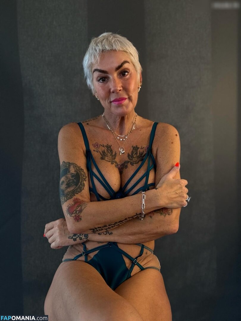 Astrid Zeegen Holt / astridiwantyouinmylife Nago OnlyFans  Przeciekłe zdjęcie #6