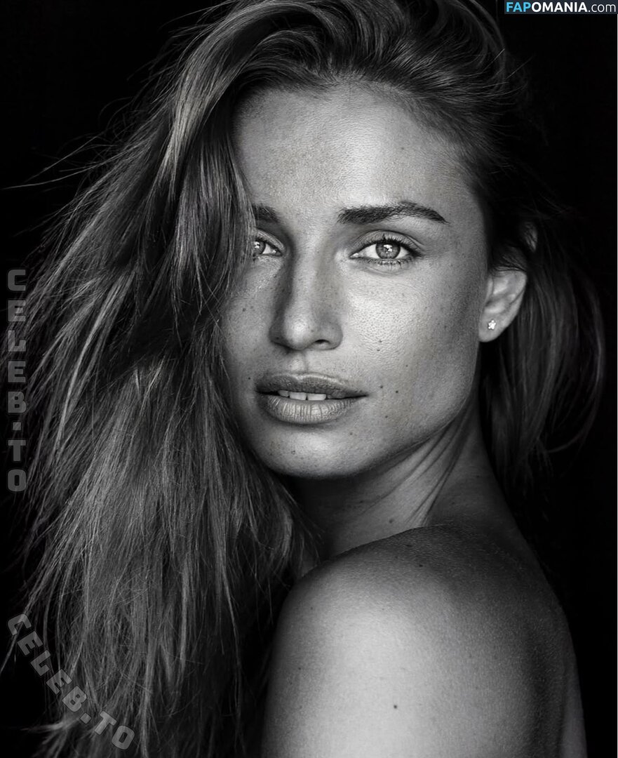 Aude-Jane Deville / audejanedeville / audejanedvll Nago OnlyFans  Przeciekłe zdjęcie #3