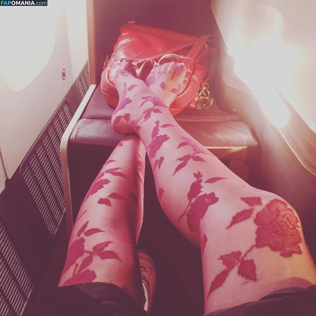 Aurora Aksnes / auroramusic / singer Nago OnlyFans  Przeciekłe zdjęcie #236