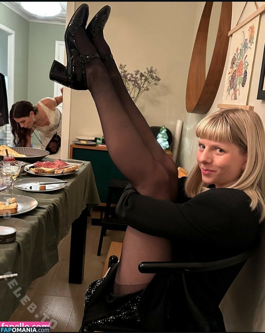 Aurora Aksnes / auroramusic / singer Nago OnlyFans  Przeciekłe zdjęcie #271