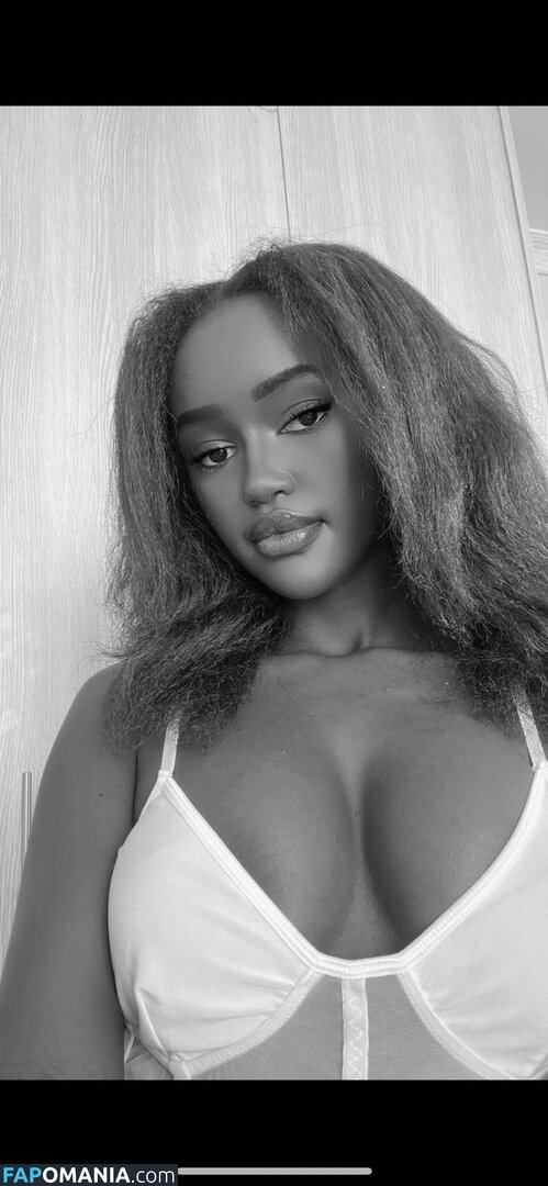 aurora_staar / aurora_star Nago OnlyFans  Przeciekłe zdjęcie #1