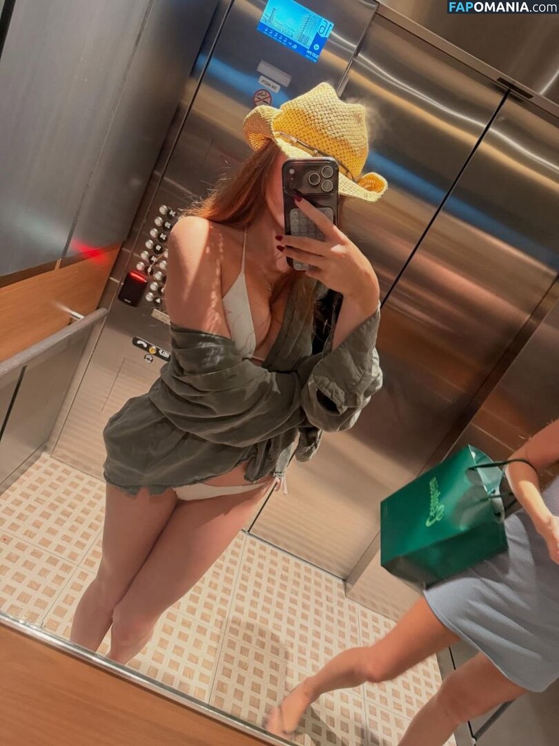 Aurorafoxxxx / scarlettaaurora / ursweetscar / yoursweetaurora Nago OnlyFans  Przeciekłe zdjęcie #15