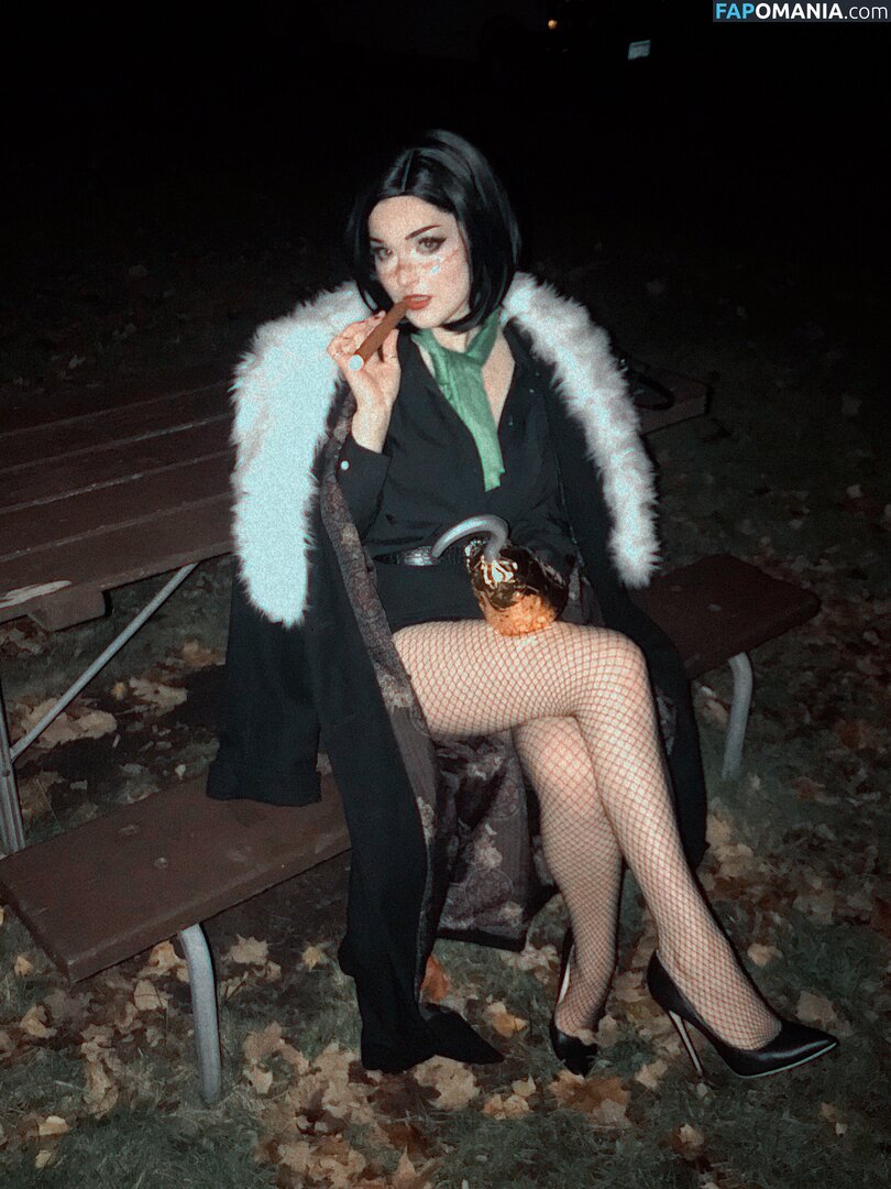 auroraiskira / kingauratv Nago OnlyFans  Przeciekłe zdjęcie #1