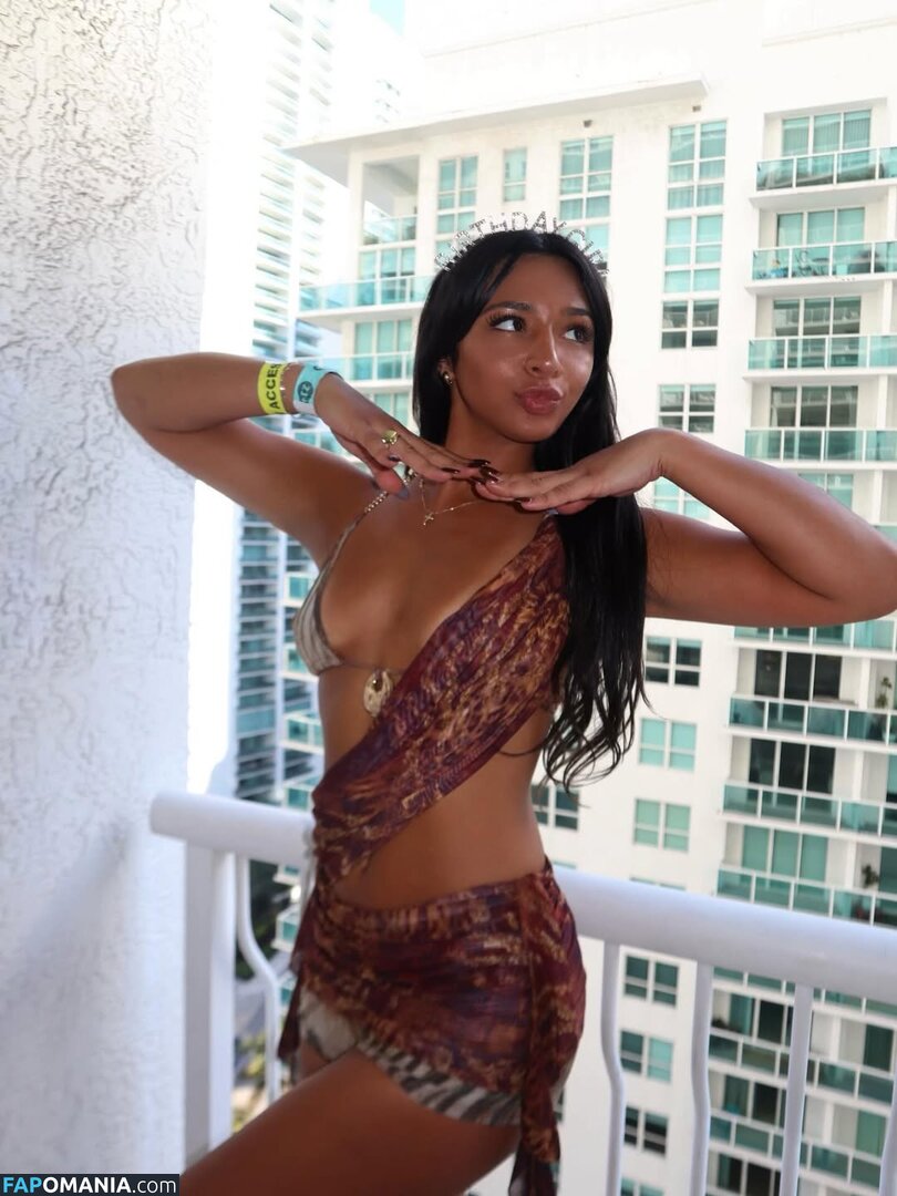 avaasanto / lifes.a.party.sorry.mom Nago OnlyFans  Przeciekłe zdjęcie #16