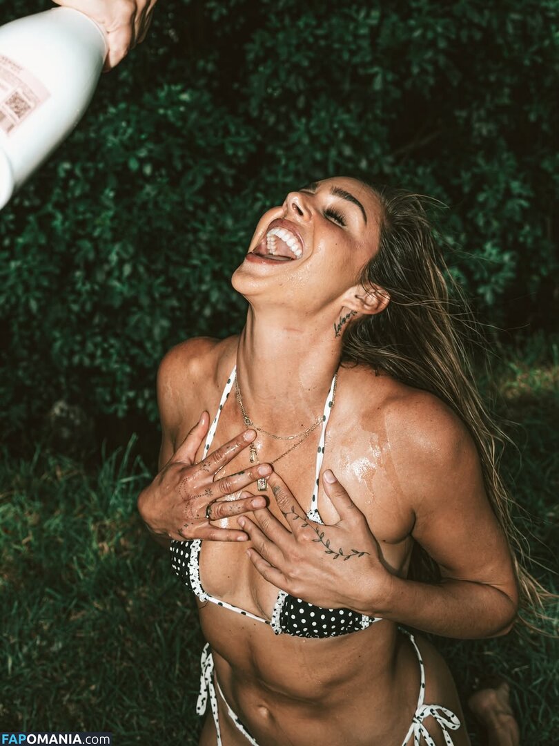Avery Poppinga / averypoppinga Nago OnlyFans  Przeciekłe zdjęcie #3