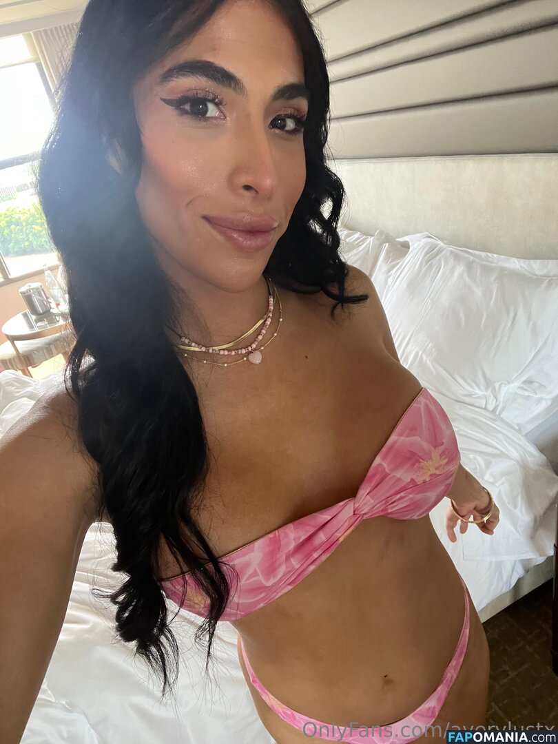 averylustx Nago OnlyFans  Przeciekłe zdjęcie #3