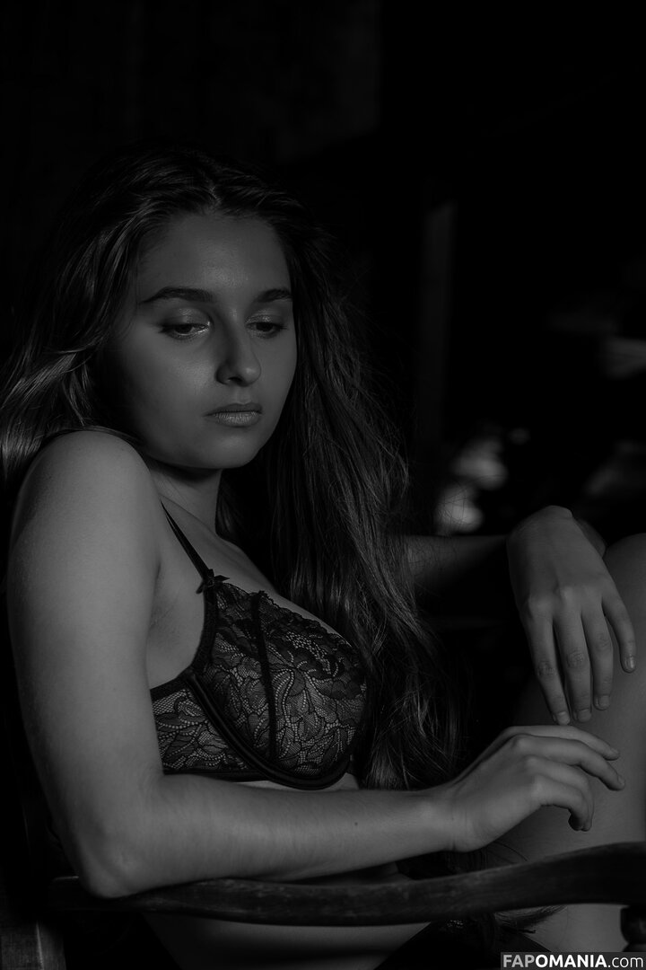 Avrelia Amaris / avreliee Nago OnlyFans  Przeciekłe zdjęcie #19