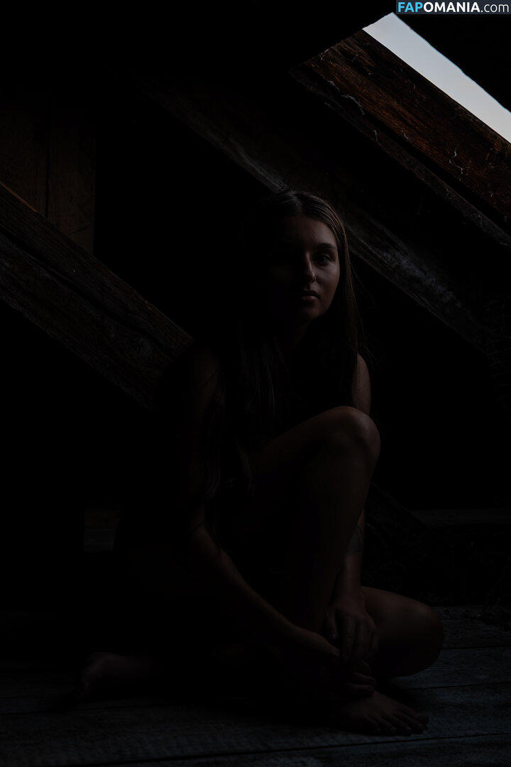 Avrelia Amaris / avreliee Nago OnlyFans  Przeciekłe zdjęcie #32
