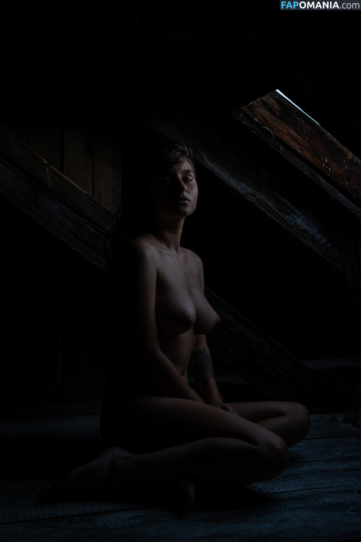 Avrelia Amaris / avreliee Nago OnlyFans  Przeciekłe zdjęcie #34