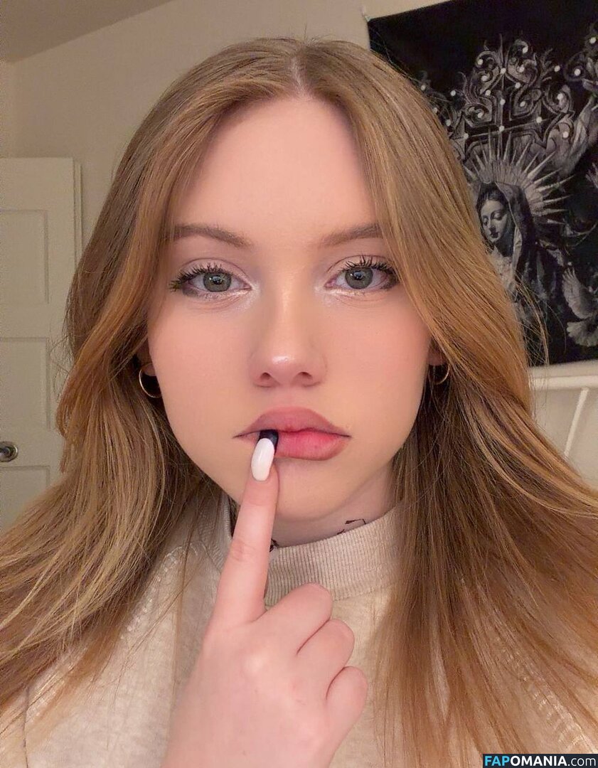 Avrrorkar / kira Avrrorka / kirakryl07 Nago OnlyFans  Przeciekłe zdjęcie #2