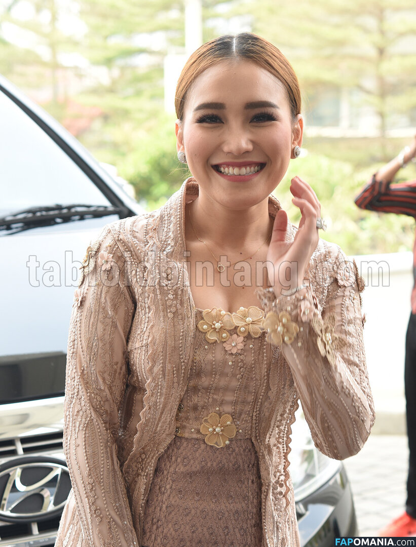 Ayu Tingting Nago OnlyFans  Przeciekłe zdjęcie #6