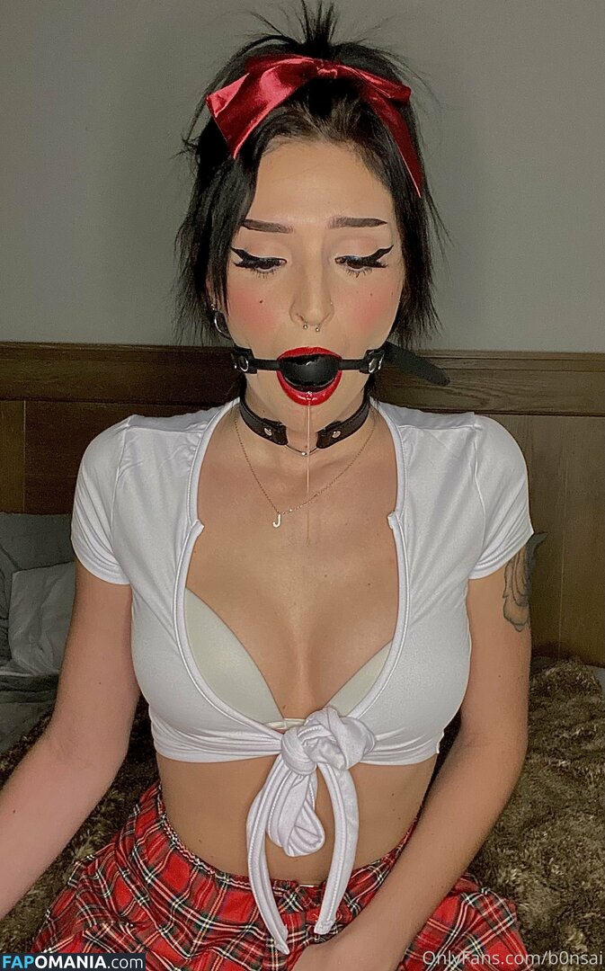 b0nsai / b0nzai / jaz_sinclair Nago OnlyFans  Przeciekłe zdjęcie #9