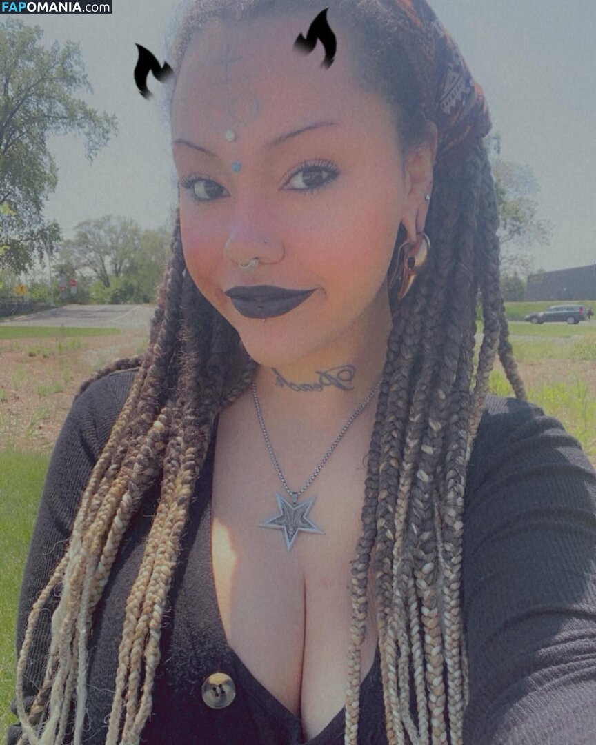 babeworship / babeworship666 Nago OnlyFans  Przeciekłe zdjęcie #1