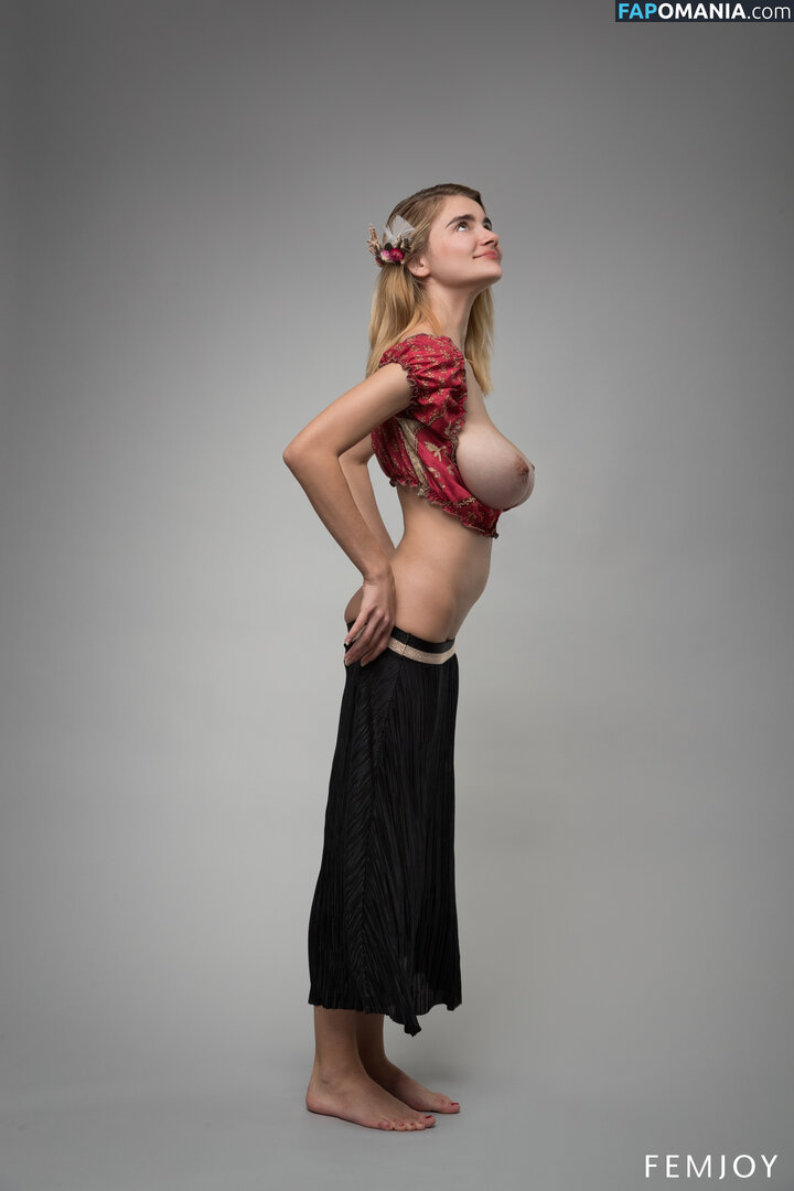 Bambi / Maria Țipordei / MariaTipordei / bamby_m / maria.tipordei Nago OnlyFans  Przeciekłe zdjęcie #159