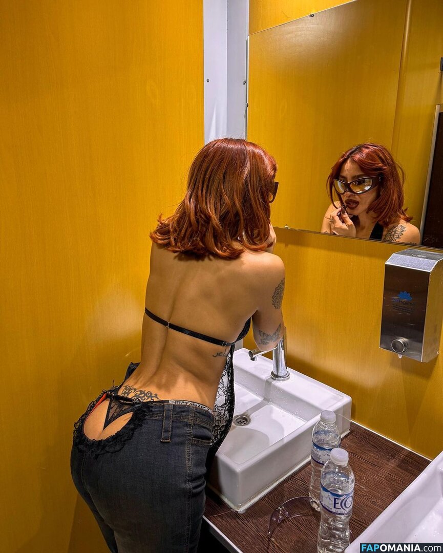 Belenegri / La Chilena / Lachilenabelu Nago OnlyFans  Przeciekłe zdjęcie #1