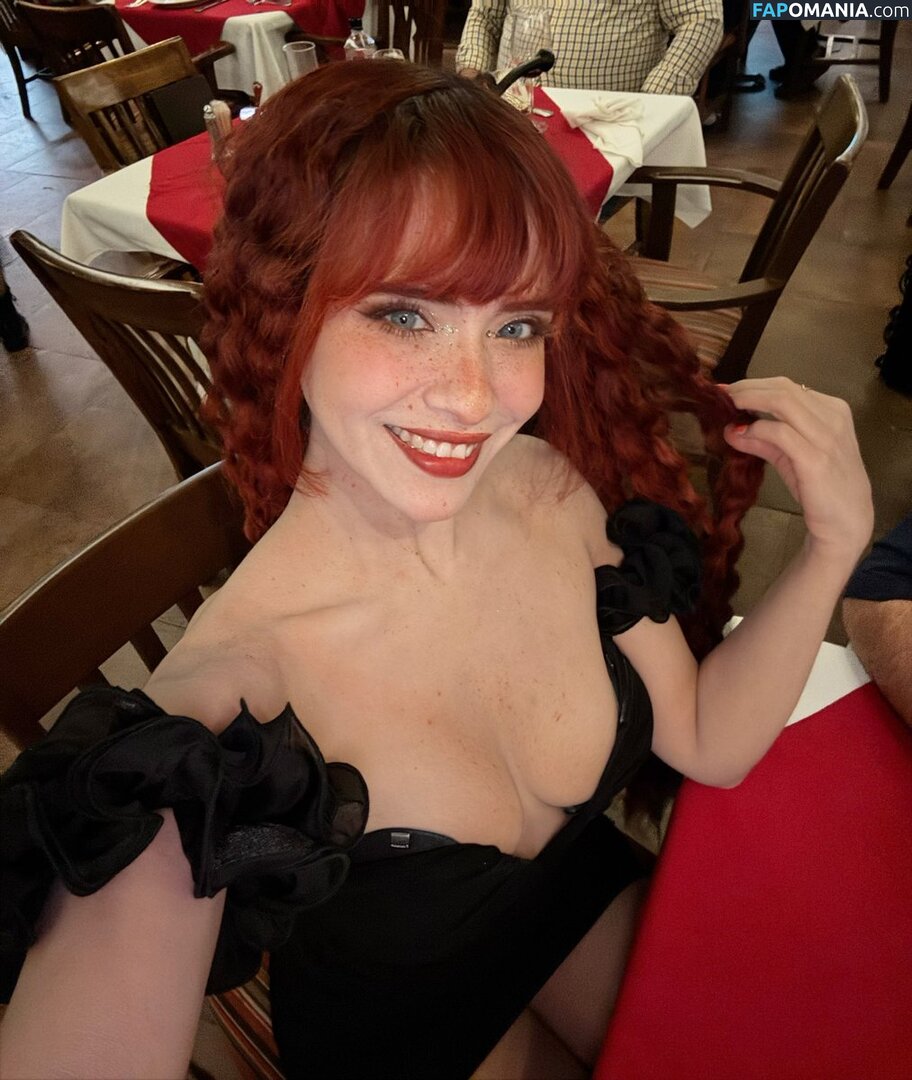 Bella Dueñas Nago OnlyFans  Przeciekłe zdjęcie #5