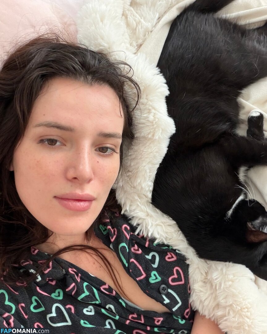 Bella Thorne / bellathorne Nago OnlyFans  Przeciekłe zdjęcie #8