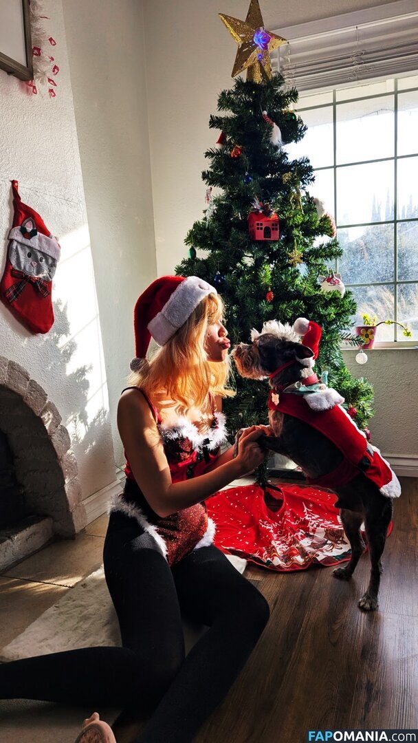 Aquentine / Bessy Q / Final Girlz / Justa Queen / Quynh Văn / _bessy.q_ Nago OnlyFans  Przeciekłe zdjęcie #14