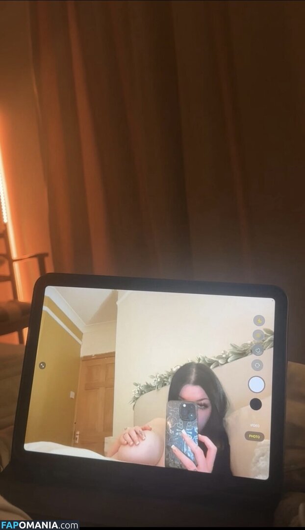 Beth Jones / _bethj05 / bethj0705 / https: Nago OnlyFans  Przeciekłe zdjęcie #3