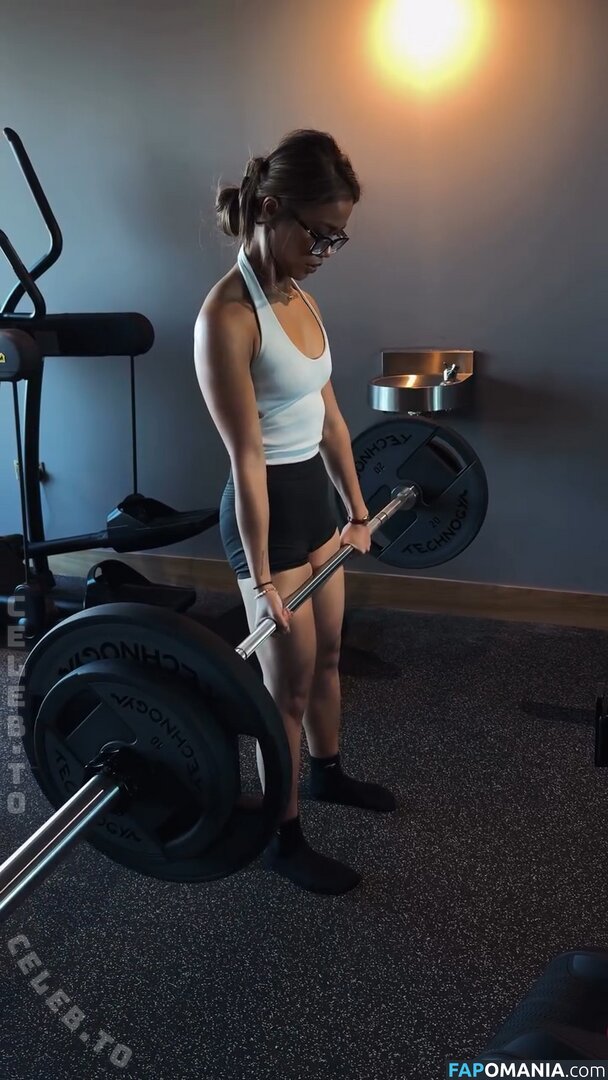 Bianca Bustamante / https: / racerbia Nago OnlyFans  Przeciekłe zdjęcie #23