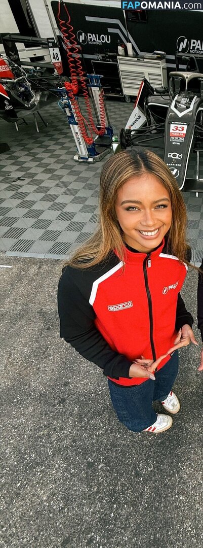 Bianca Bustamante / https: / racerbia Nago OnlyFans  Przeciekłe zdjęcie #36