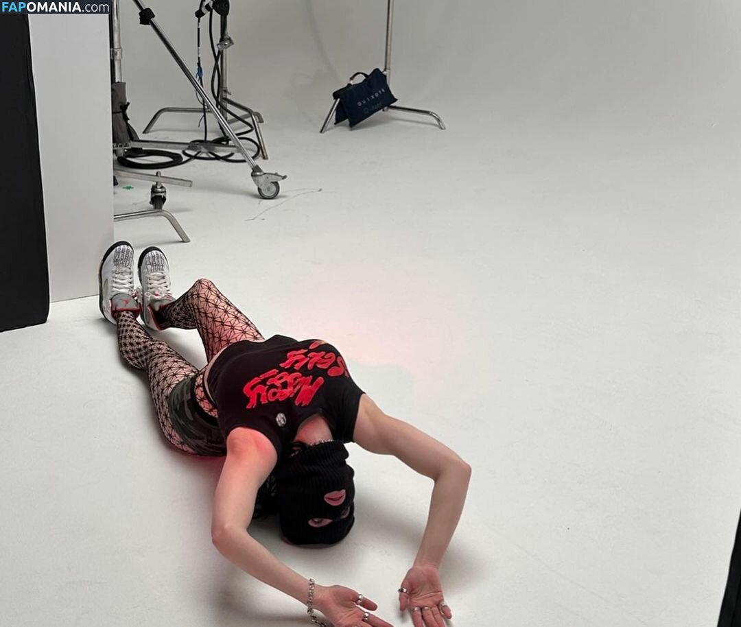 Billie Eilish / Fake / billeeilish / billieeilish Nago OnlyFans  Przeciekłe zdjęcie #145