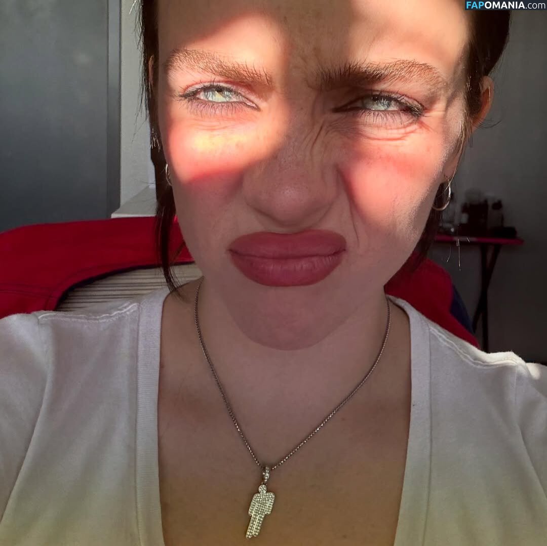 Billie Eilish / Fake / billeeilish / billieeilish Nago OnlyFans  Przeciekłe zdjęcie #2239