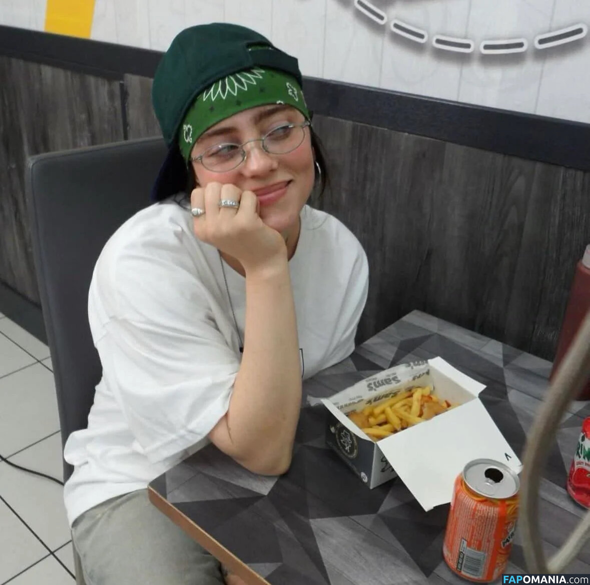 Billie Eilish / Fake / billeeilish / billieeilish Nago OnlyFans  Przeciekłe zdjęcie #2316